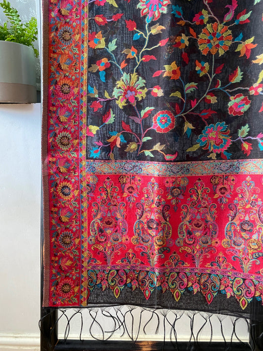 Kani Design Silk Embroidery multi-colour Flower Pattern Red Bottom Line Shawl