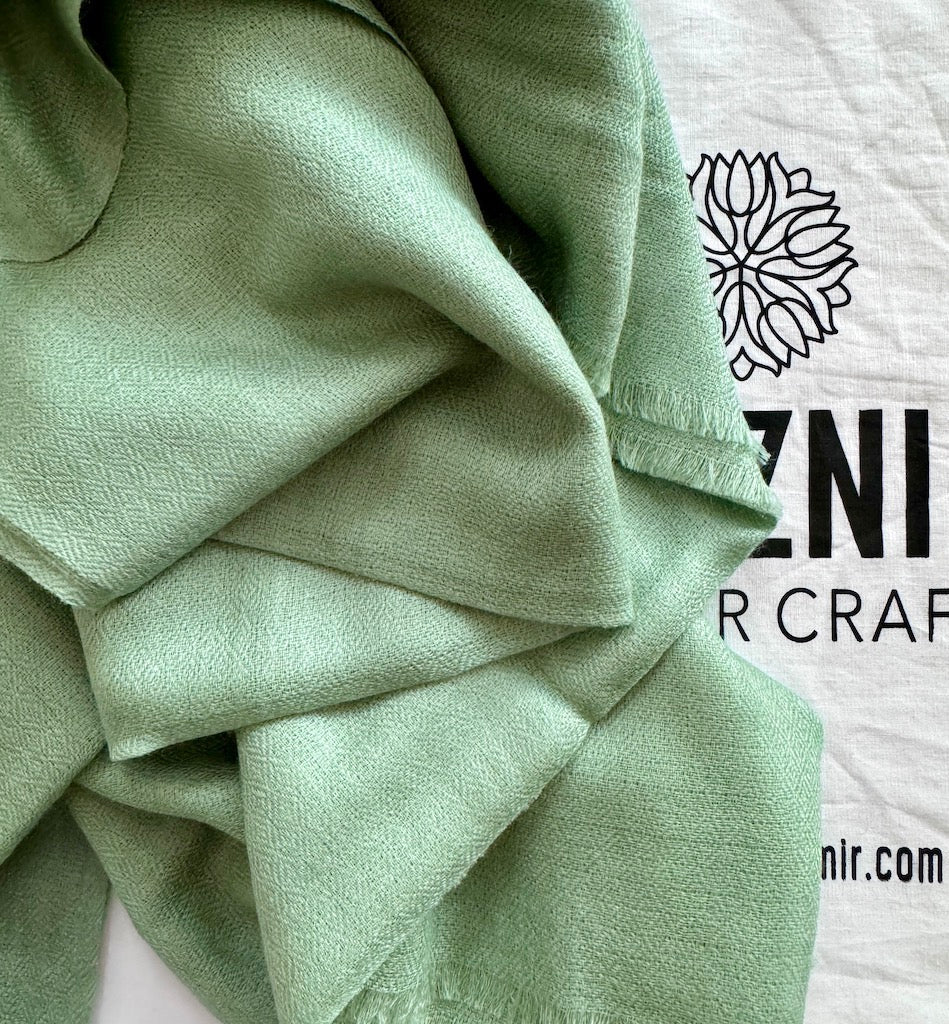 Pistachio colour Hand-woven Cashmere Scarf