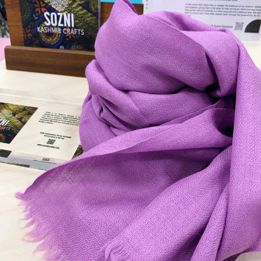 Lilac colour Hand-woven Cashmere Scarf